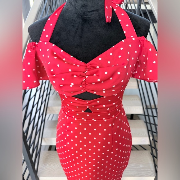 New Red Polka Dot Off-Shoulder Dress size S - Picture 6 of 8